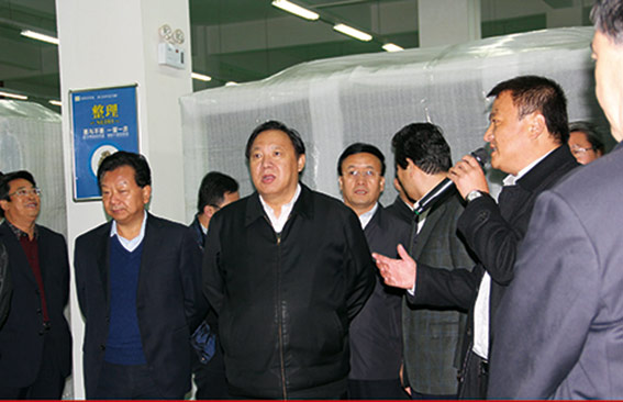 甘肅省委常委、省委政法委書記澤巴足、蘭州市